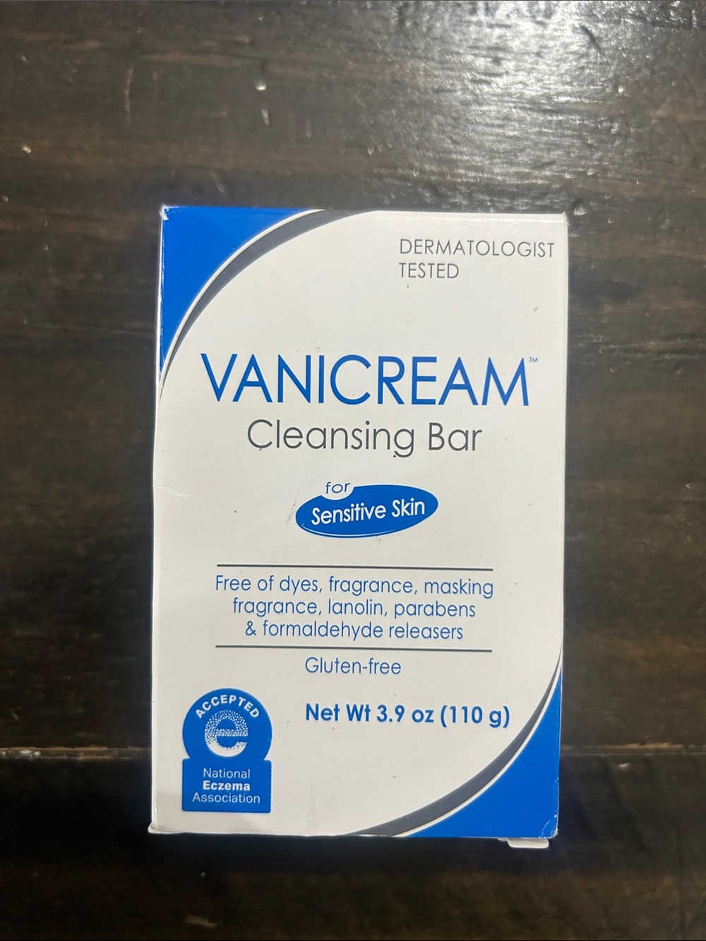 Cleansing Bar for Sensitive Skin - White and Blue